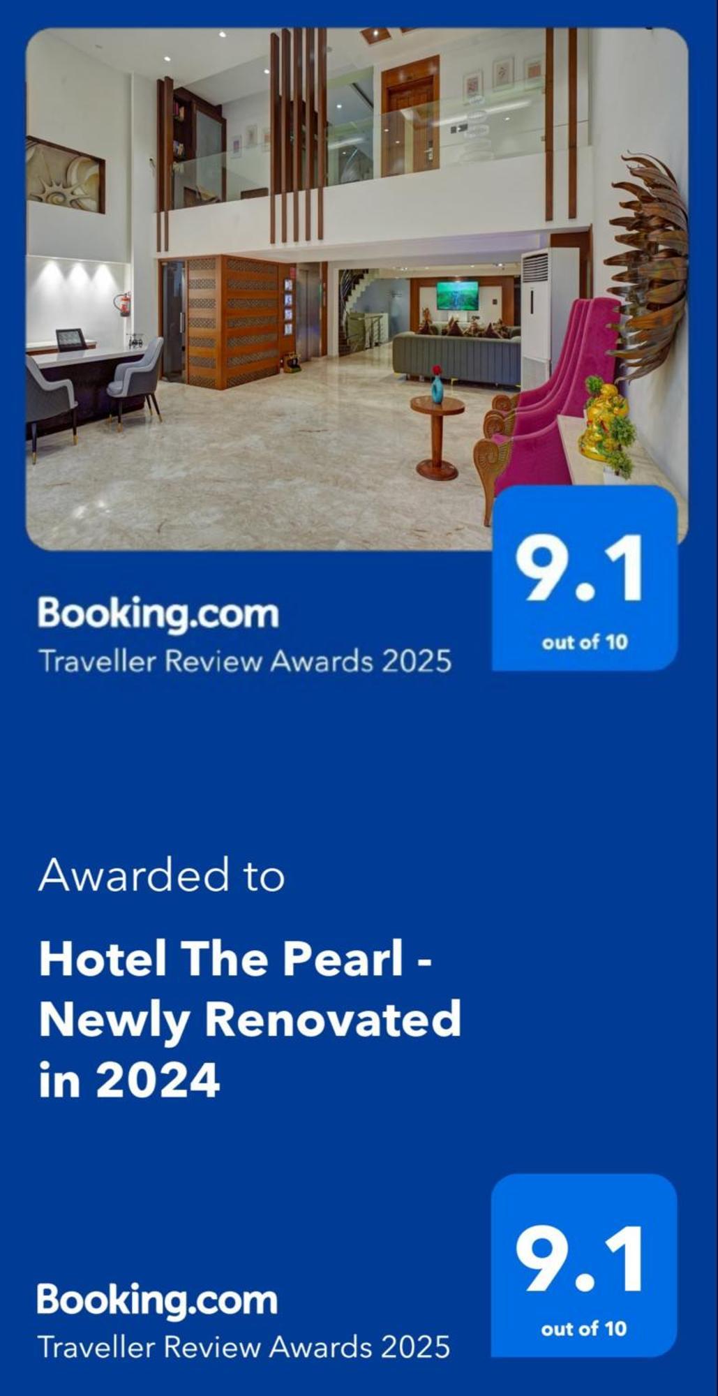 Hotel The Pearl, City Center - Traveler'S Choice Award Winner For 2025 ニューデリー エクステリア 写真